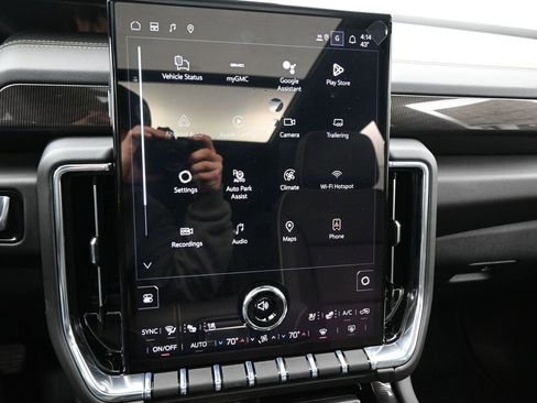 New 2026 GMC Yukon Elevation w/ Elevation Premium Package image 15