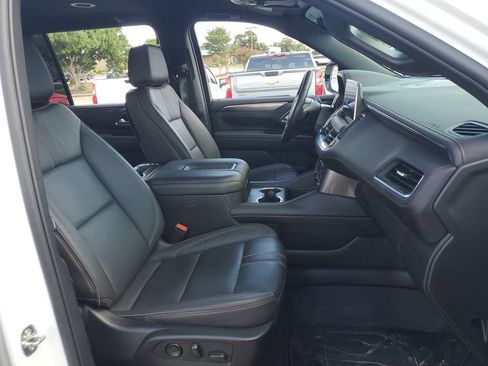 Used 2024 Chevrolet Suburban RST w/ Luxury Package RWD image 34