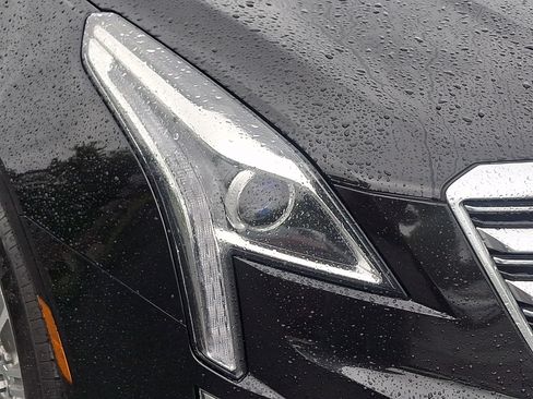 Used 2019 Cadillac XT5 Luxury AWD/4WD image 9