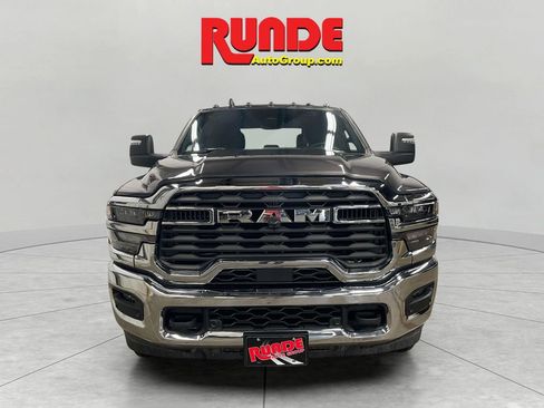 Used 2025 RAM 2500 Big Horn AWD/4WD image 8