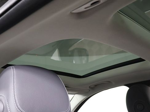 Used 2021 Mercedes-Benz GLC 300 GLC 300 w/ Multimedia Package image 19