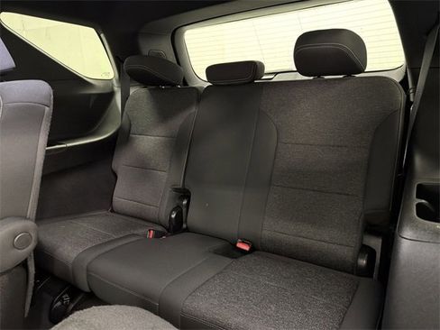 Certified 2025 Chevrolet Traverse LT image 17