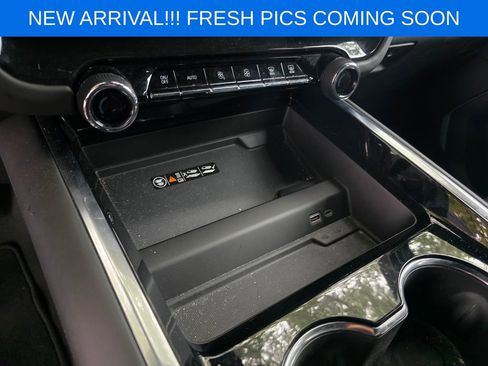 Used 2025 Chevrolet Tahoe LT AWD/4WD image 11