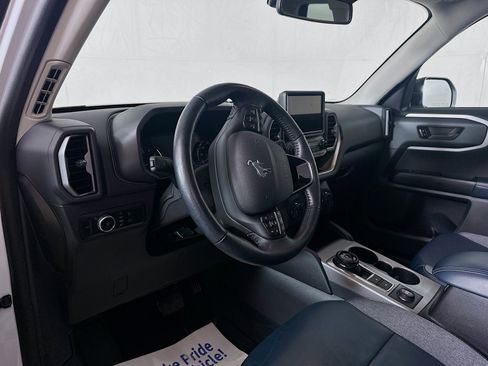 Used 2023 Ford Bronco Sport Outer Banks w/ Tech Package AWD/4WD image 9
