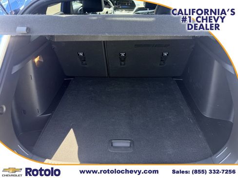 Used 2024 Chevrolet Trax RS FWD image 12