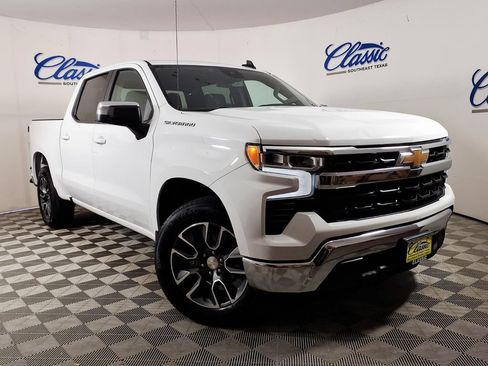 Used 2022 Chevrolet Silverado 1500 LT RWD image 1