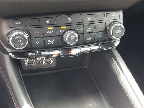 Used 2024 Dodge Durango GT AWD/4WD image 24
