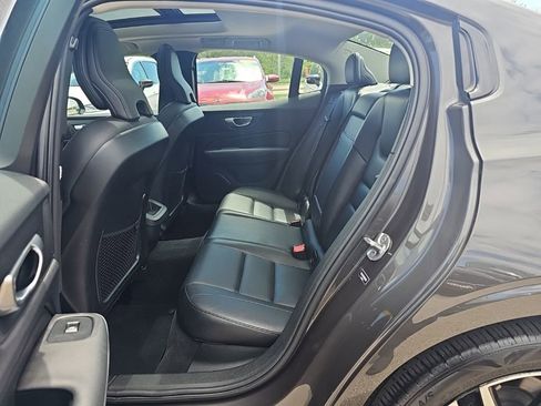 Used 2024 Volvo S60 B5 Core FWD image 28