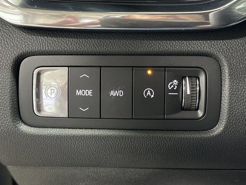 New 2026 GMC Acadia Denali w/ Super Cruise Package AWD/4WD image 31