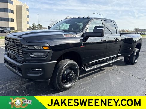 New 2026 RAM 3500 Tradesman AWD/4WD image 4