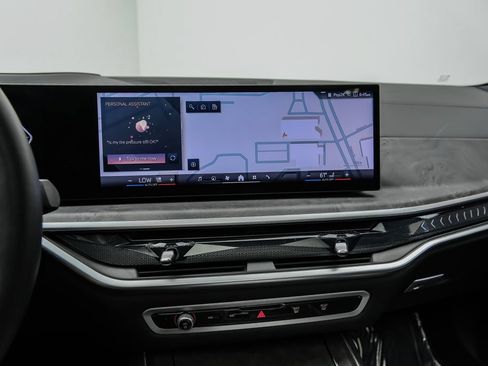Used 2025 BMW X7 xDrive40i AWD/4WD image 30