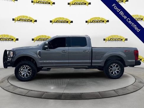 Certified 2022 Ford F250 Lariat w/ Lariat Ultimate Package AWD/4WD image 3