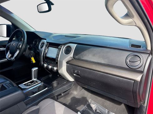 Used 2014 Toyota Tundra SR5 w/ TRD Off Road Package AWD/4WD image 27