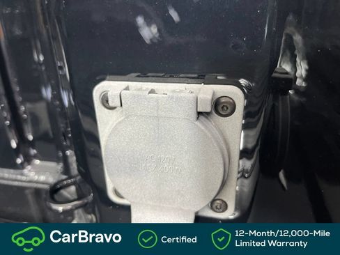 Used 2024 Chevrolet Silverado 1500 LT AWD/4WD image 19