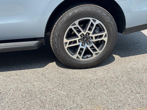 New 2026 Ford Expedition Active AWD/4WD image 10