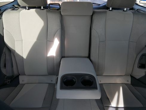 Used 2025 Subaru Outback Premium image 13