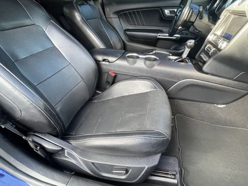 Used 2020 Ford Mustang Premium image 14