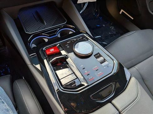 Used 2026 BMW M5 w/ Carbon Package AWD/4WD image 13