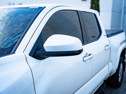 Used 2025 Toyota Tacoma SR5 image 14