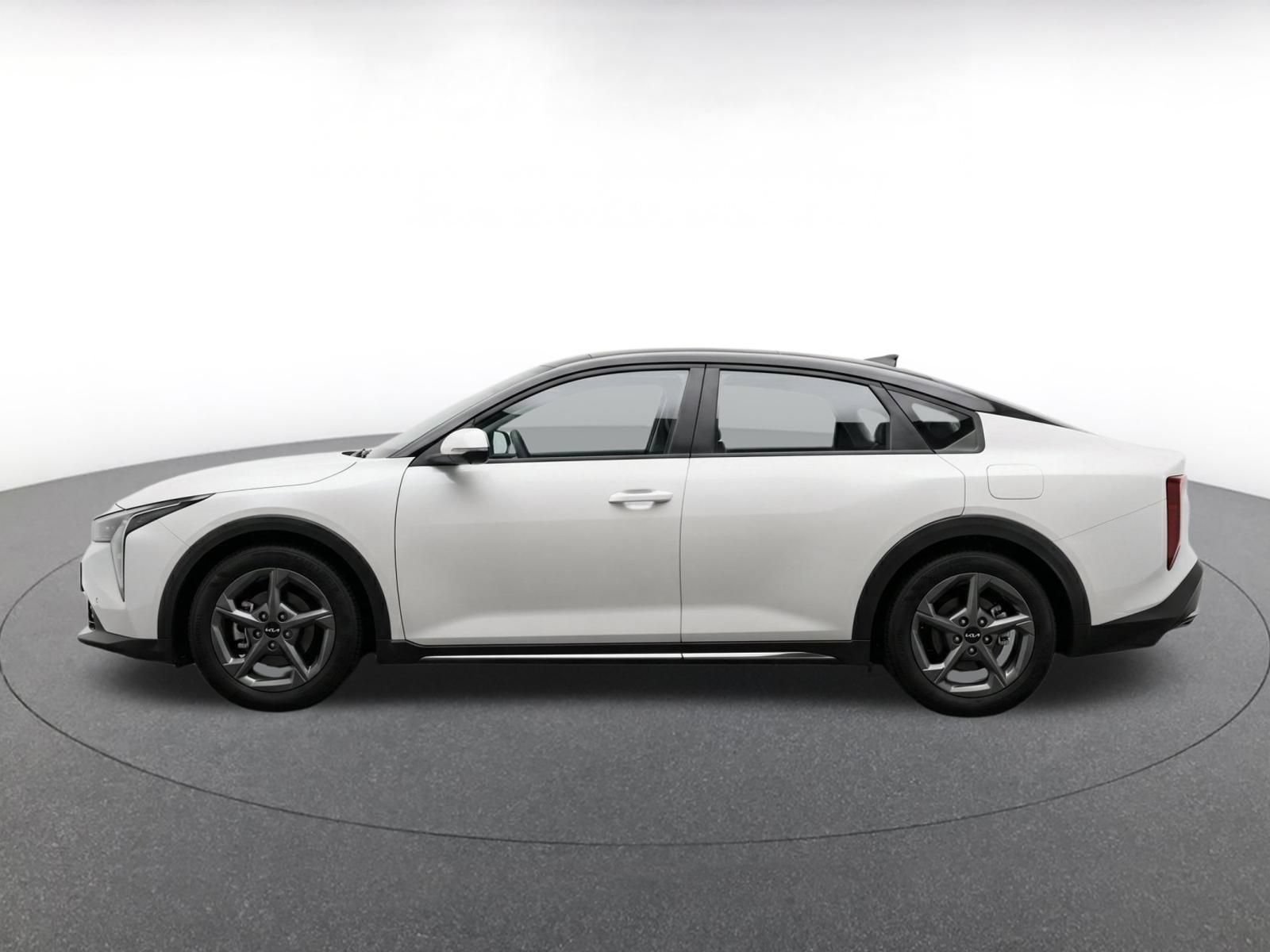 Used 2025 Kia K4 FWD image 4