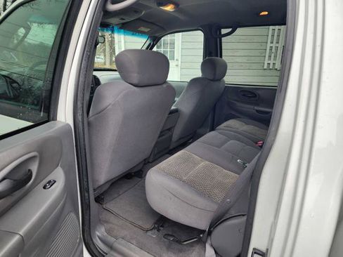 Used 2003 Ford F150 XLT image 13