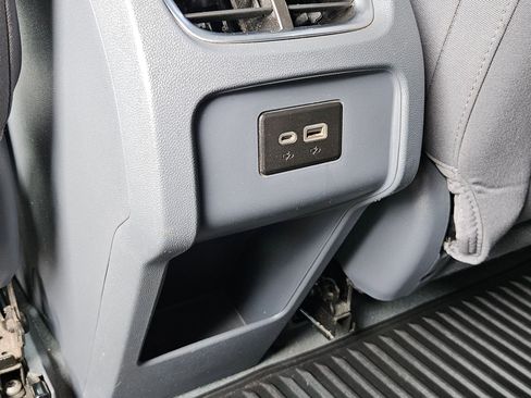Used 2020 Chevrolet Blazer LT FWD image 23