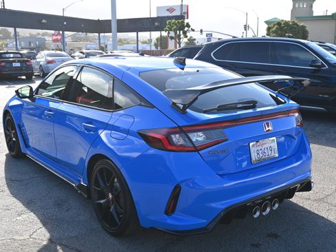 Used 2025 Honda Civic Type R image 8