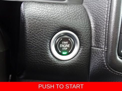 Used 2021 GMC Yukon Denali w/ Denali Ultimate Package AWD/4WD image 9