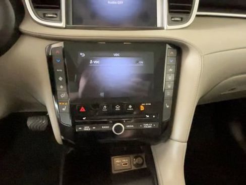 Used 2023 INFINITI QX50 Luxe AWD/4WD image 28