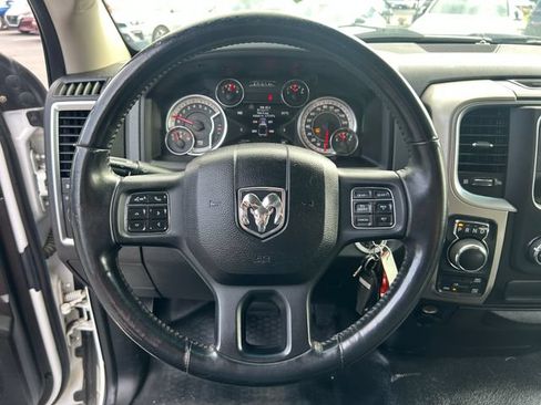 Used 2014 RAM 1500 Classic SLT w/ Luxury Group AWD/4WD image 18