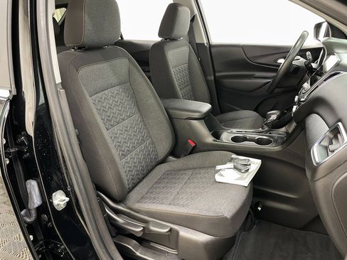 Used 2022 Chevrolet Equinox LT image 38