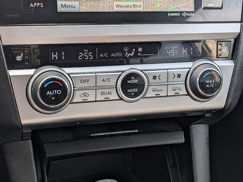 Used 2016 Subaru Outback 2.5i Limited image 23