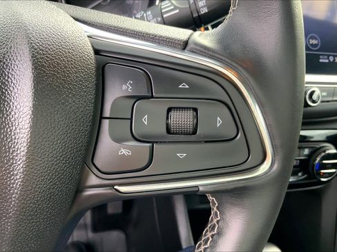 Used 2023 Buick Encore GX Select w/ Sport Touring Package image 23