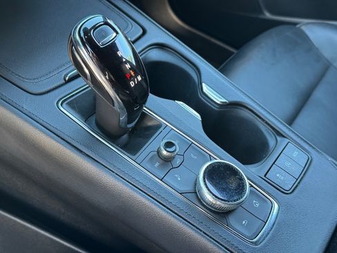 Used 2023 Cadillac XT4 Premium Luxury image 29