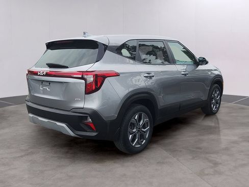 Certified 2024 Kia Seltos LX AWD/4WD image 4