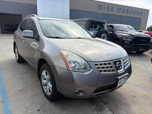 Used 2009 Nissan Rogue SL w/ Premium Pkg AWD/4WD image 2