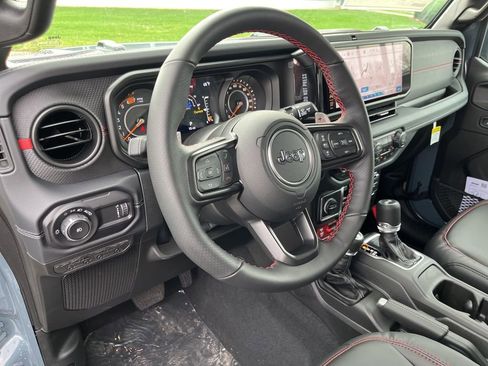 New 2026 Jeep Wrangler Unlimited Rubicon 392 w/ Quick Order Package 27X Moab AWD/4WD image 3