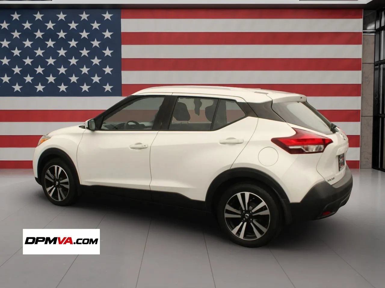 Used 2018 Nissan Kicks SV FWD image 6