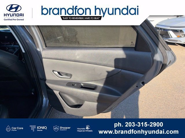 Used 2023 Hyundai Elantra Limited FWD image 9