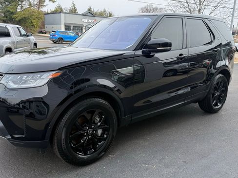 Used 2019 Land Rover Discovery SE image 10