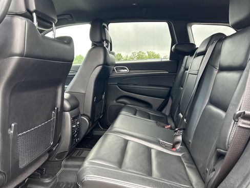 Used 2021 Jeep Grand Cherokee Limited w/ Protech Group AWD/4WD image 11