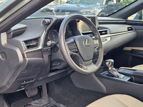Used 2019 Lexus ES 350 w/ Accessory Package 2 FWD image 10