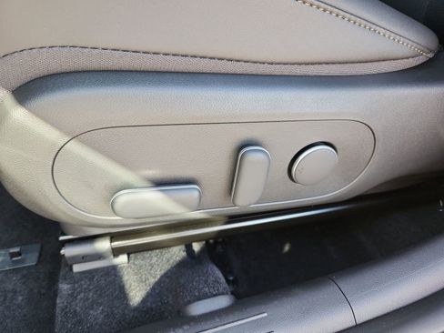 New 2026 Hyundai Kona SEL Premium image 17