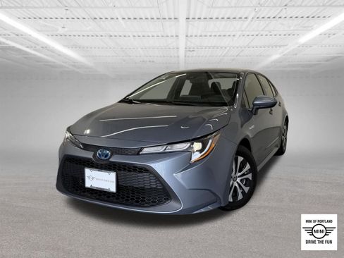 Used 2021 Toyota Corolla LE FWD image 1