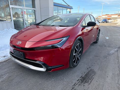 Used 2023 Toyota Prius Prime XSE image 7