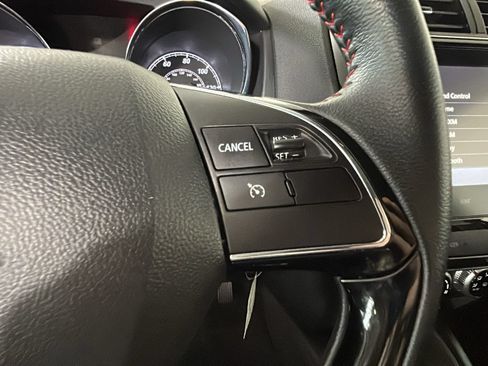Used 2025 Mitsubishi Outlander Sport LE AWD/4WD image 19