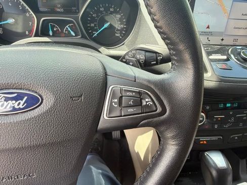 Used 2017 Ford Escape Titanium AWD/4WD image 17