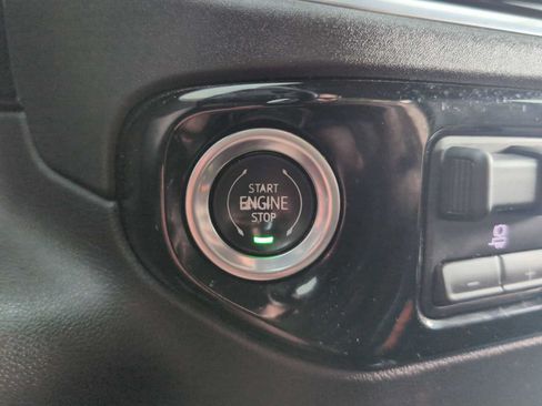Used 2023 Chevrolet Silverado 1500 LTZ w/ LTZ Convenience Package II AWD/4WD image 17