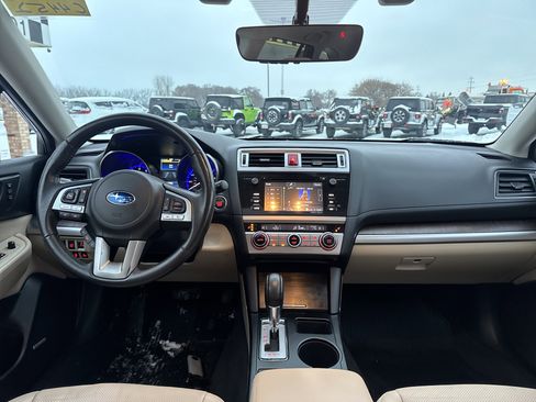 Used 2017 Subaru Outback 2.5i Limited image 28