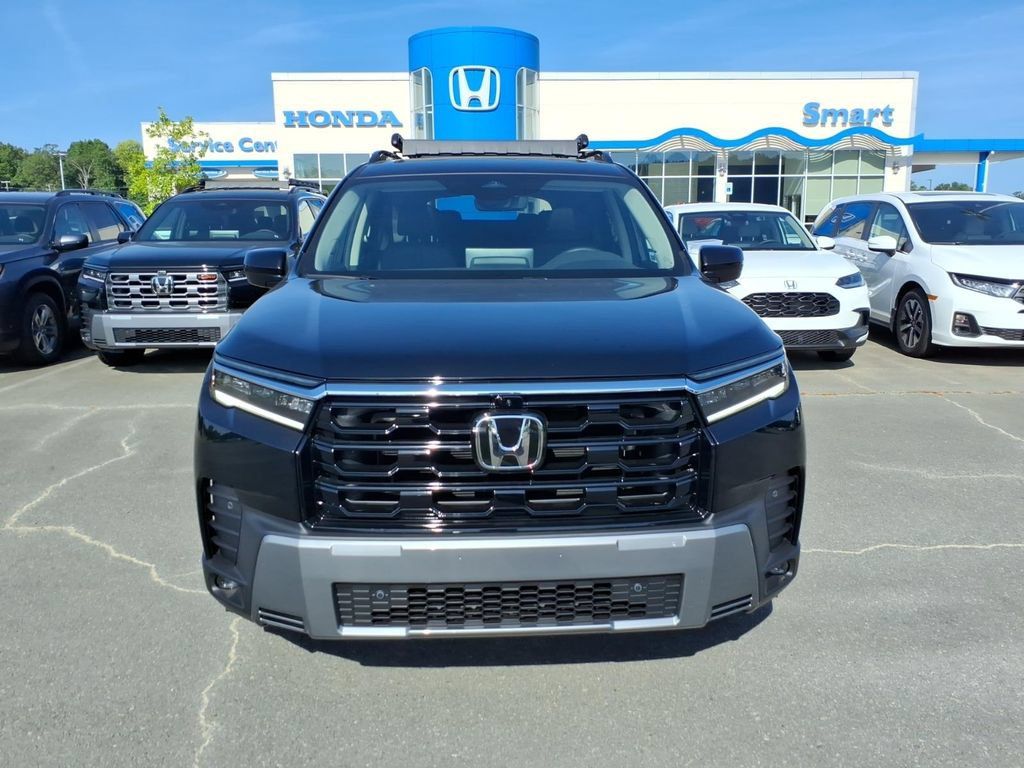 New 2026 Honda Pilot Touring image 2
